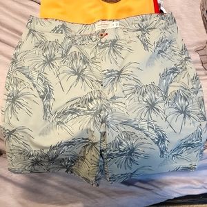 Weatherproof size 34 shorts